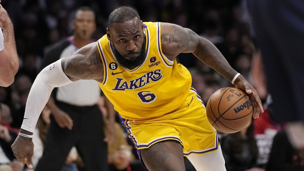 Lebron Džejms pauzira zbog povrede
