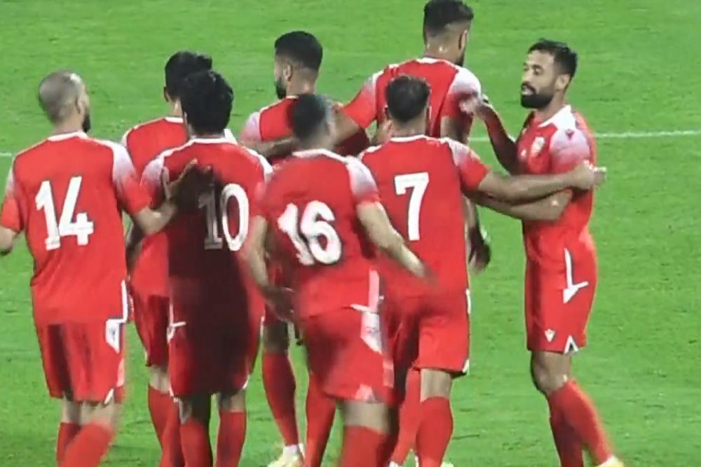 ŠOK U BAHREINU Ovakve greške bi mogle skupo da koštaju! Srbija primila gol iz penala (VIDEO)