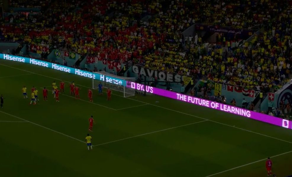 ŠTA BI? Nestala struja na stadionu! Navijači reagovali zvižducima (VIDEO)