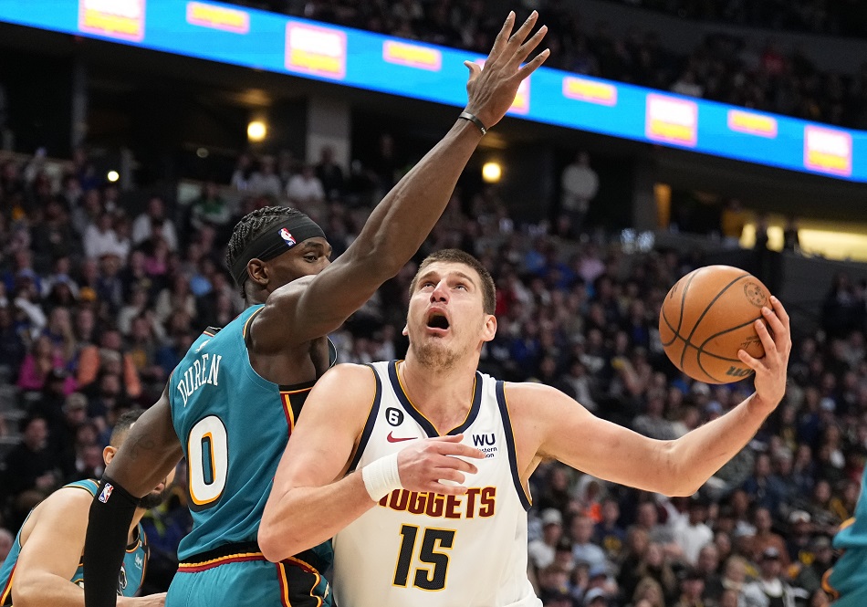 NBA Jokić pobedio virus, ne i Detroit! Somborac „flertovao“ sa tripl-dablom (VIDEO)