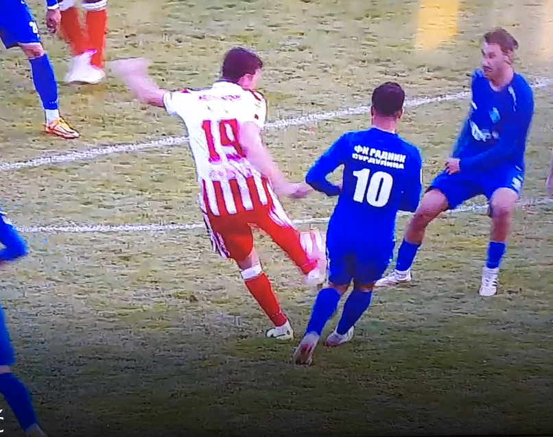 KRISTALNO JASNO Bivši sudija: Milunović je prevario sudiju u Surdulici, prekršaj nije postojao! Zašto je VAR ćutao?