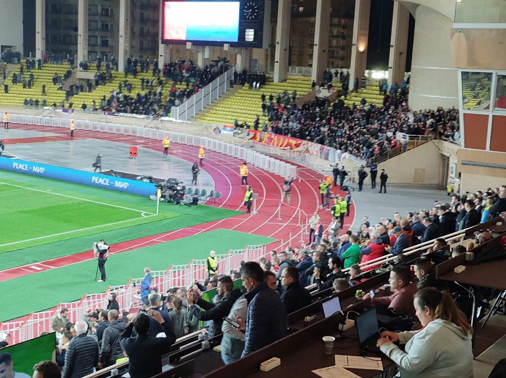 GRME „DELIJE“ Jasna poruka igračima na terenu (VIDEO)