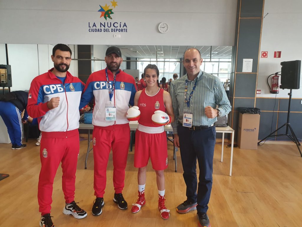 VELIKI USPEH Sara obezbedila medalju na Svetskom prvenstvu u boksu! Na ovo se čekalo skoro četvrt veka
