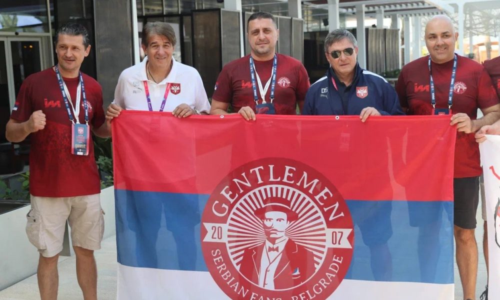 U KATAR STIGLA POZNATA NAVIJAČKA GRUPA Džentlmeni spremni da podrže Srbiju! (FOTO)