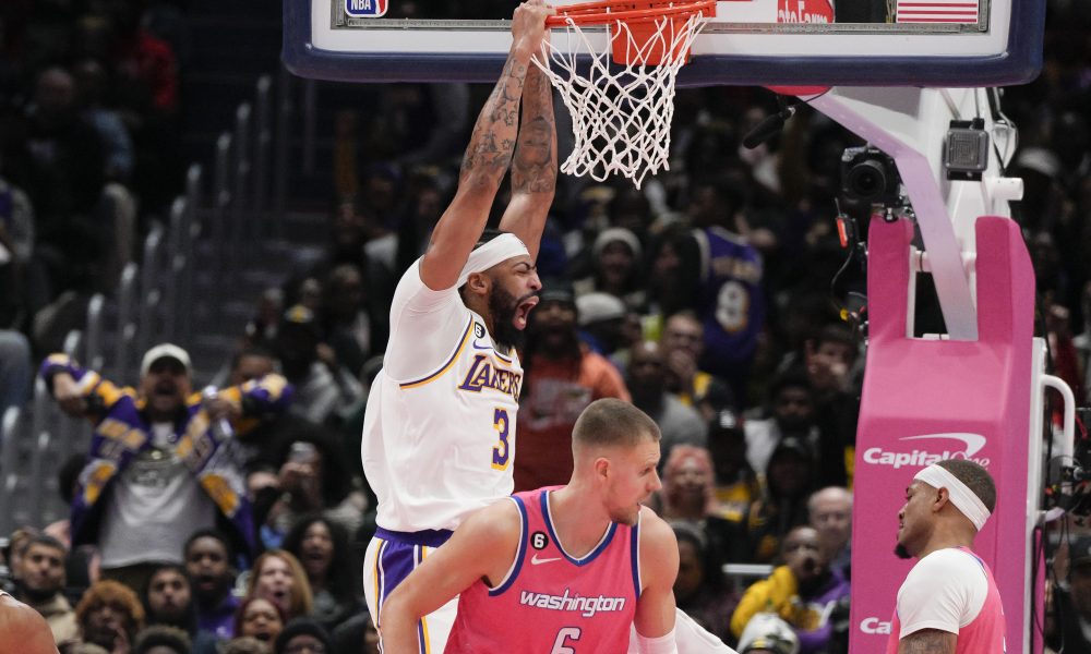 NBA LIGA Povratak otpisanih Lejkersa, Dejvis ponovo ume da igra košarku! (VIDEO)