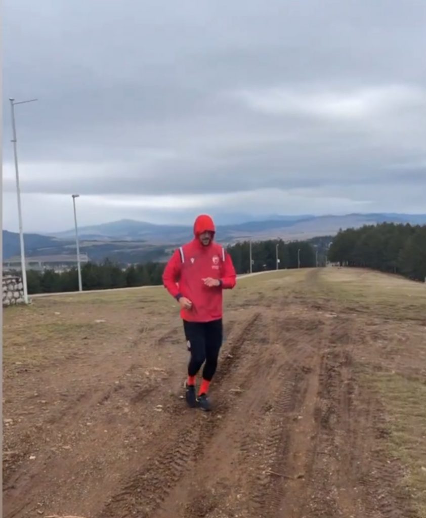 HLADNO I UZBRDO! Milan Borjan tražio Hitnu! (VIDEO)