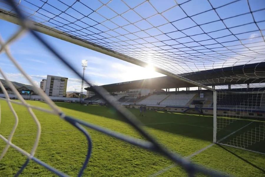 Novi Pazar na nogama: Vremena je sve manje, ali „ceo grad“ pomaže na uređenju stadiona!