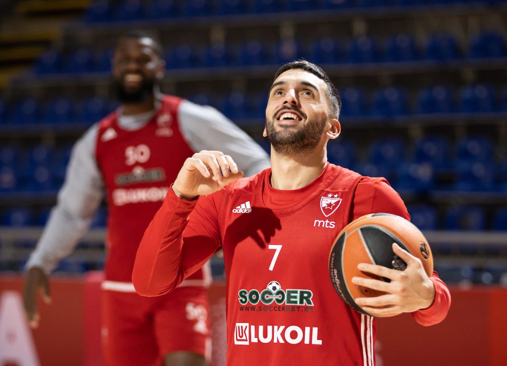 AKO JE OVO RAZLOG – BIZARAN JE Sportski direktor Zvezde na RTS-u objasnio zašto Kampaco ne igra protiv Barselone (VIDEO)