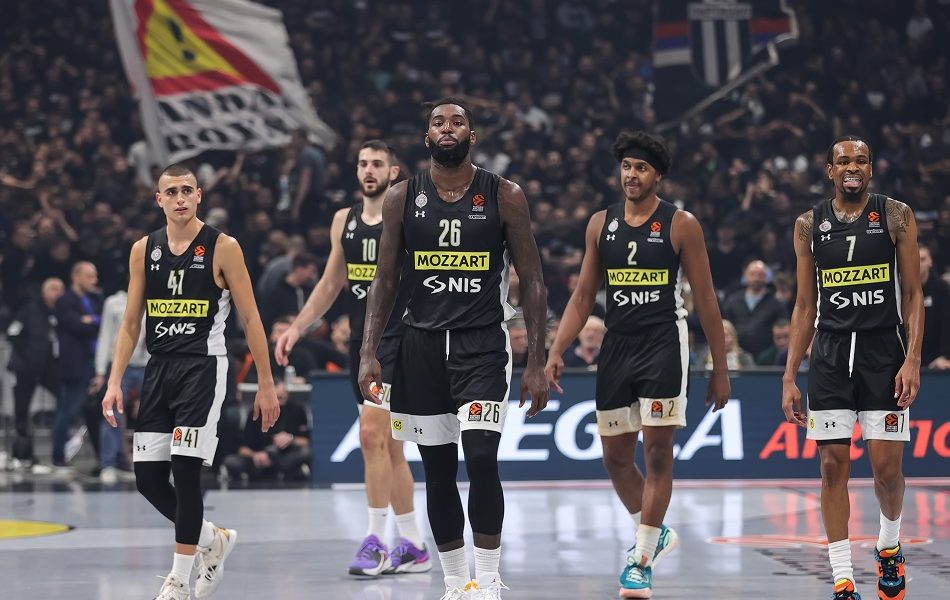 Partizan je sve karte bacio na strance… I oni crno-bela kola guraju u ambis! Gura ih i Žoc