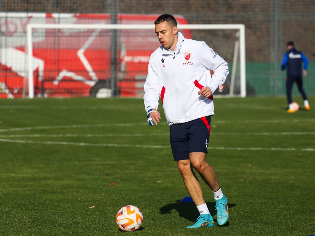 POJAČANJE ZA FINIŠ Defanzivac spreman za Siti i derbi sa Partizanom
