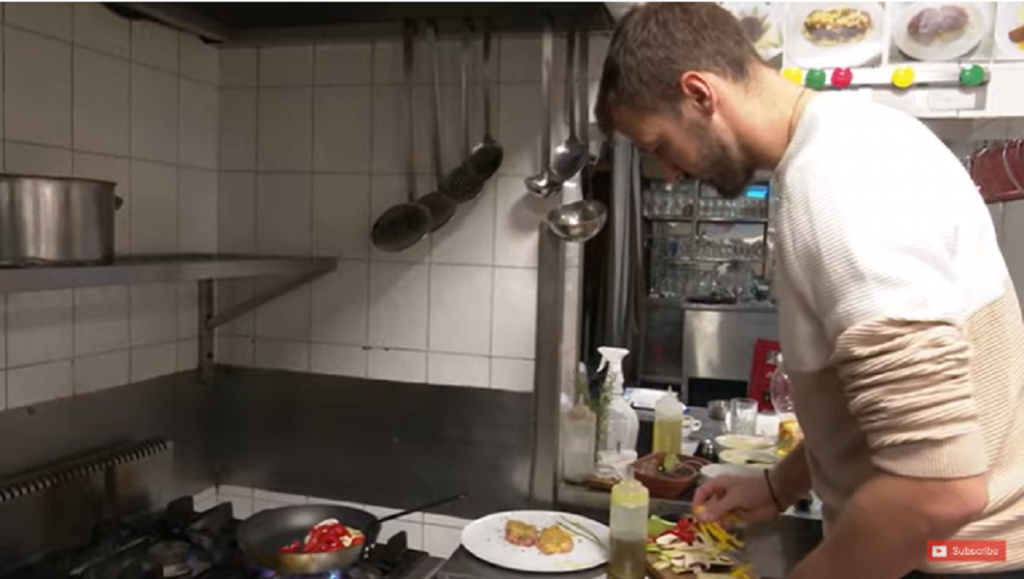 UKUS ZVEZDAŠA Pogledajte kako se Milunović snalazi u kuhinji (VIDEO)