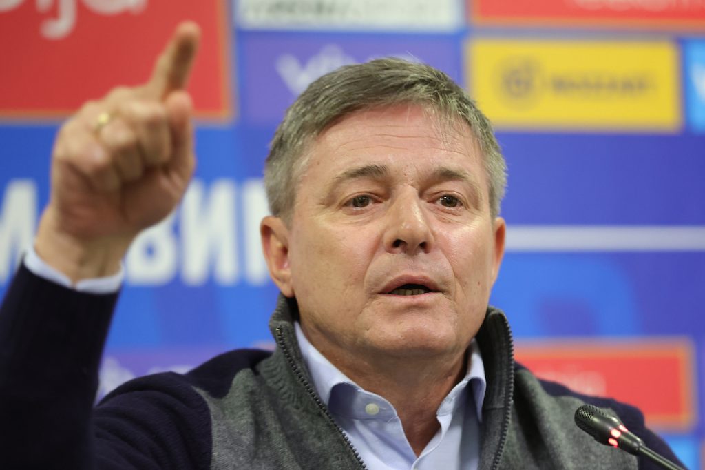 PIKSI ODGOVORIO NA PITANJA MAXBET SPORTA Stojković objasnio zašto nije branio 3:1 protiv Kameruna: Bili su u „nokdaunu“!