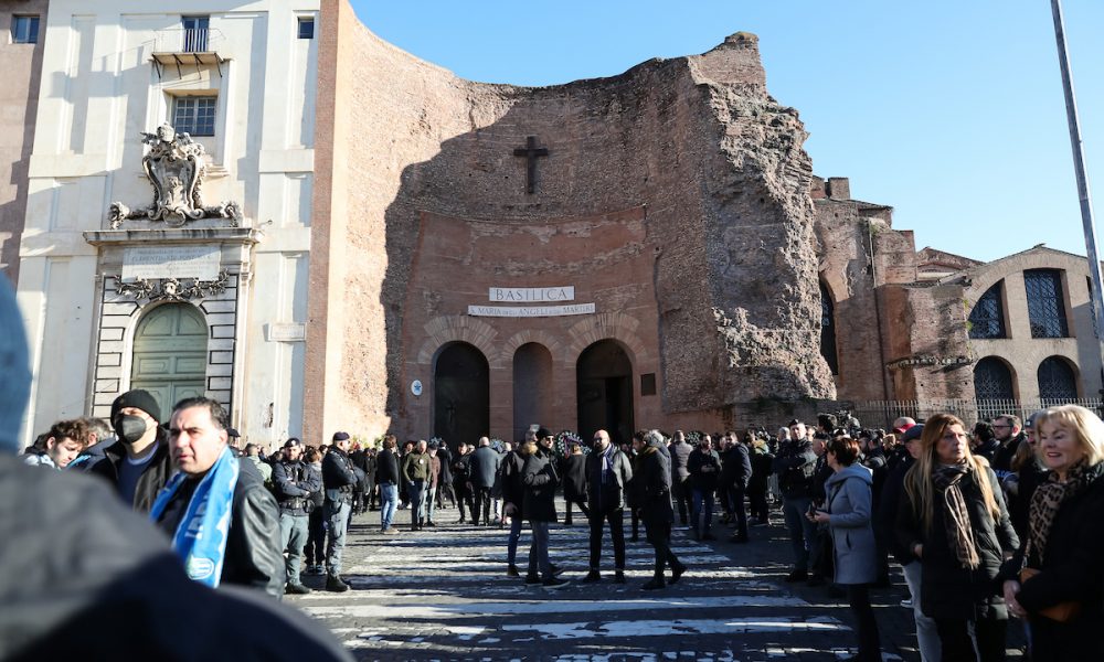 LJUDSKOST IZNAD SVEGA Partizanovi velikani odaju poštu Siniši Mihajloviću (FOTO)