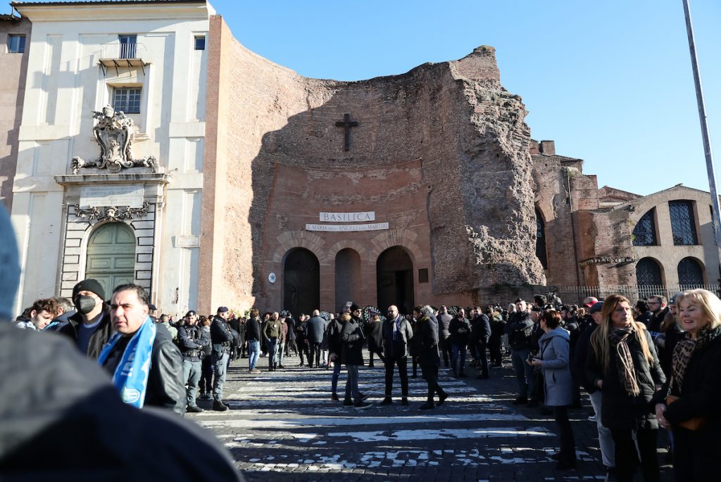 LJUDSKOST IZNAD SVEGA Partizanovi velikani odaju poštu Siniši Mihajloviću (FOTO)