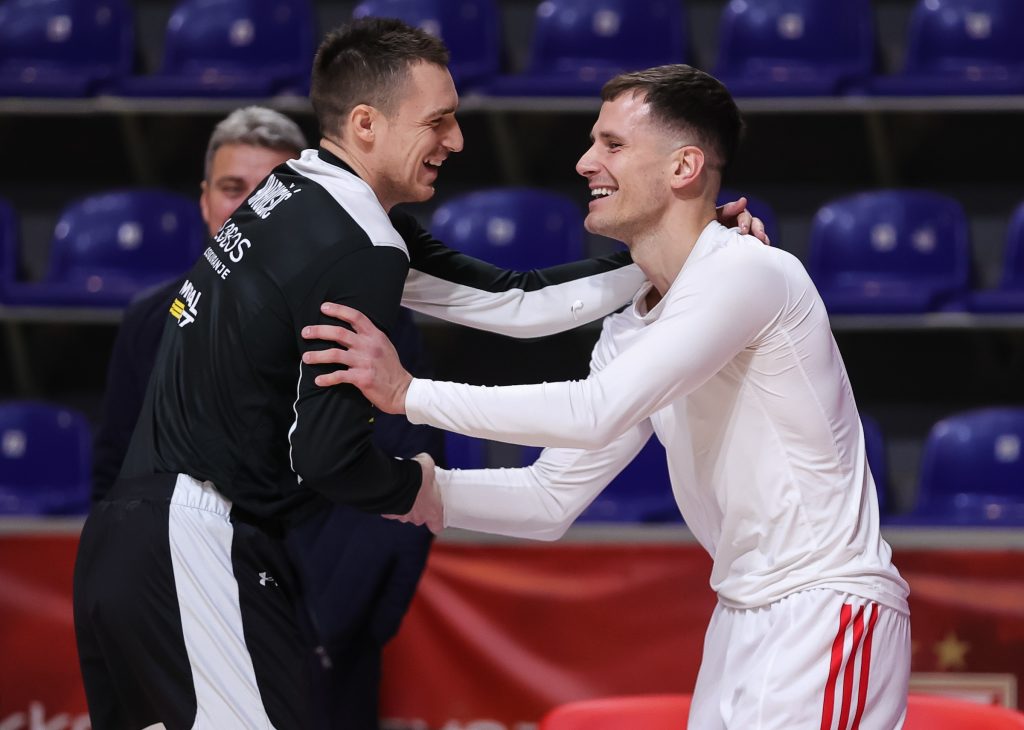 NIŠTA NE PREPUŠTAJU SLUČAJU Poznato ko će da deli pravdu u istorijskom „večitom derbiju“! (FOTO)