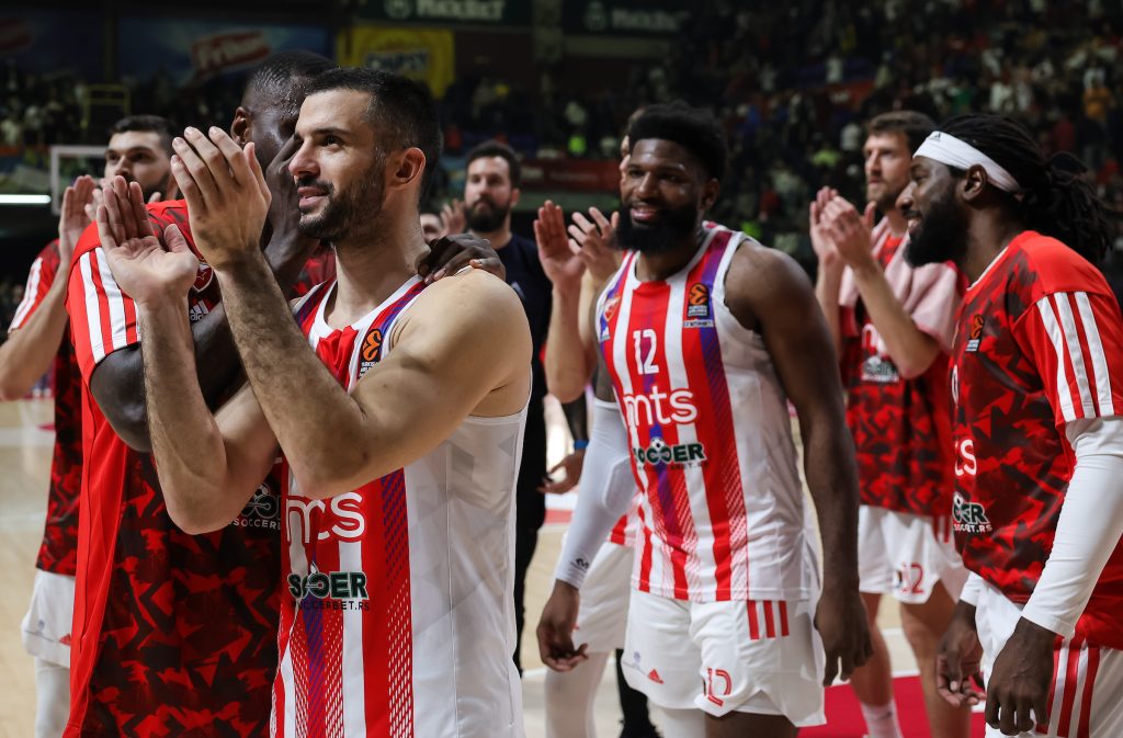 VELIKI PEH Zvezda ostala bez centra! Povreda u lošem momentu
