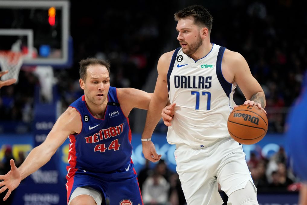 Dončić blistao, Dalas pao posle produžetka
