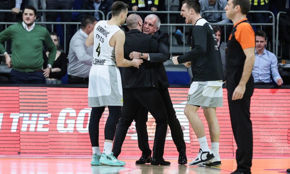 OVAKVOG GA ODAVNO NISMO VIDELI Obradović pokazao koliko mu je stalo do pobede! Stegnute pesnice i neviđena radost (VIDEO)