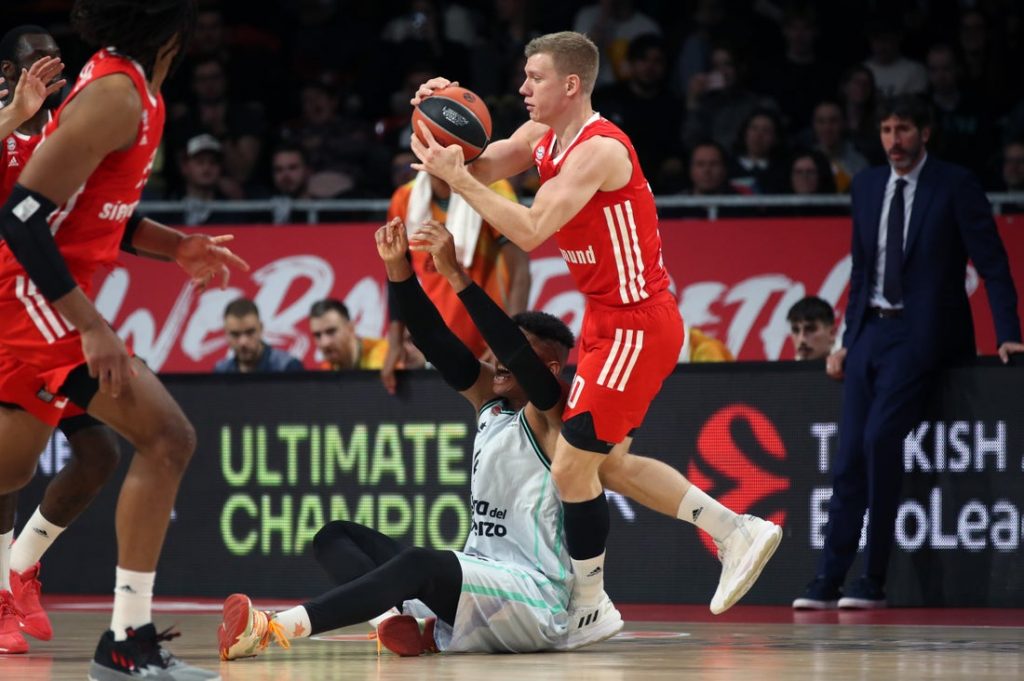 Olimpijakos pao posle plus 20, Žalgiris i Bajern prekinuli serije poraza