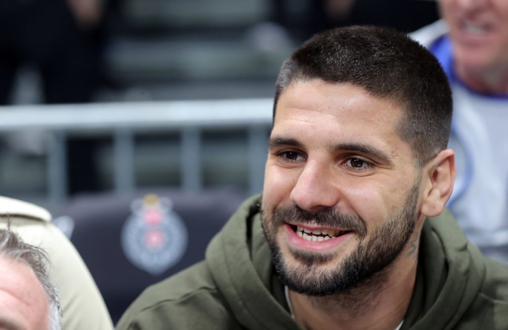 MITRO’S ON FIRE Žurka u „Areni“! Navijači Partizana pevali čuveni prepev svom ljubimcu (VIDEO)