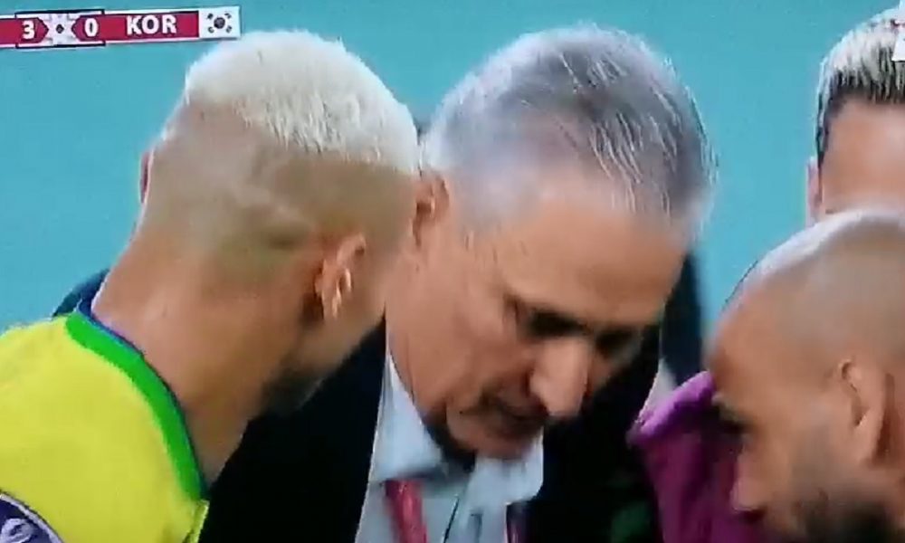 RAZGALILI GA IZABRANICI Posle trećeg gola zaigrali fudbaleri, ali i selektor (VIDEO)