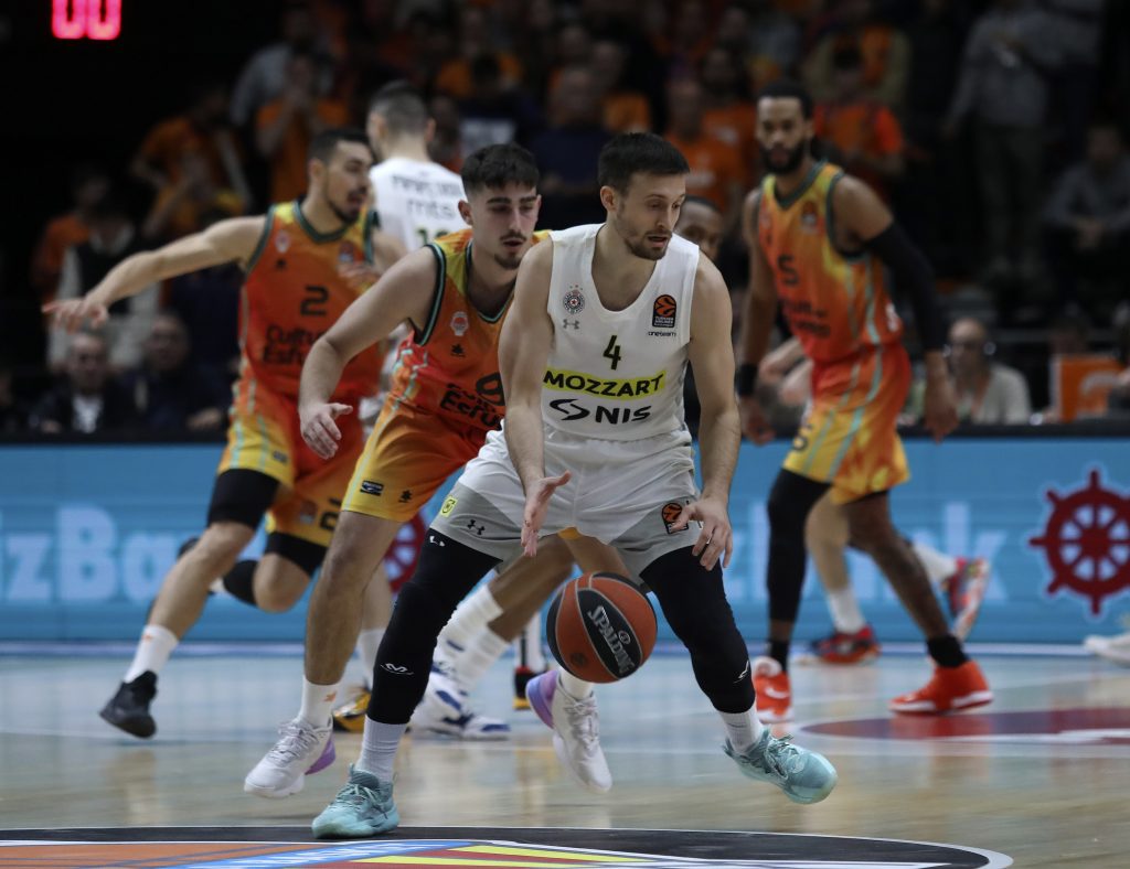 ISPOD SVAKOG NIVOA Partizan nemoćan protiv desetkovane Valensije! Ovakvom igrom će teško do top 8 (VIDEO)