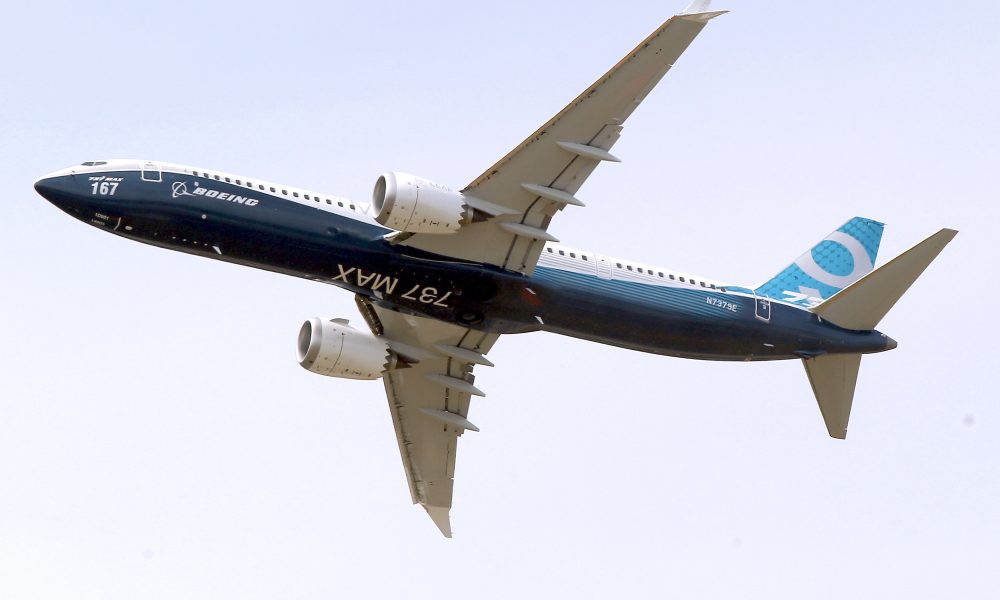 OPASNOST U AVIONU Prinudno sletanje zvuči dramatično, ali kada čujete razlog, nećete moći da verujete!