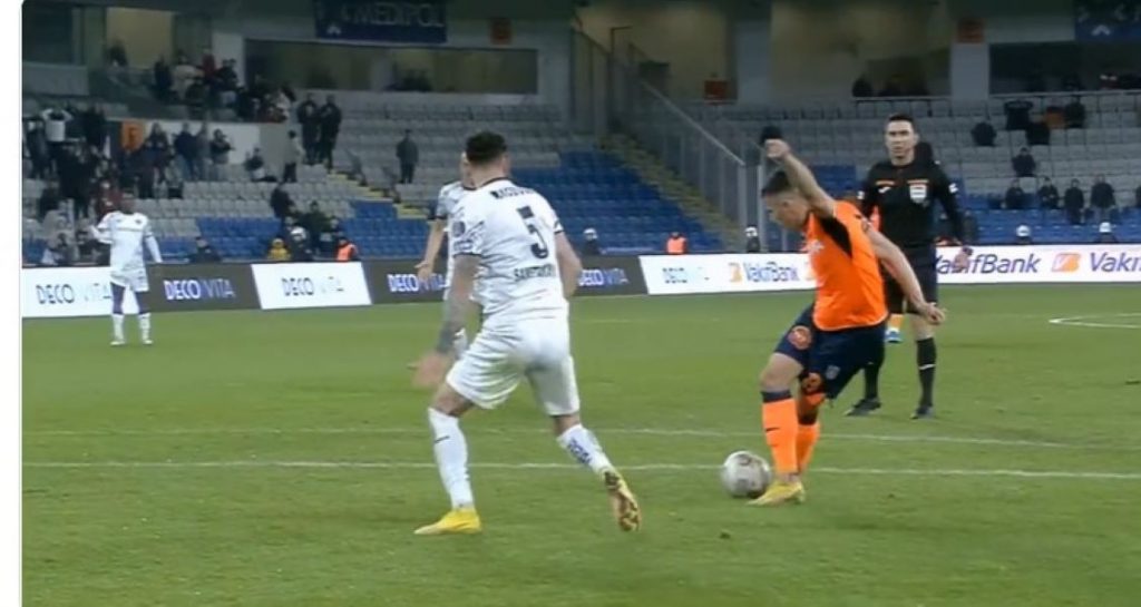 NISI MORAO, SUDIJA Srbin postigao golčinu u Turskoj, ali je poništen (VIDEO)