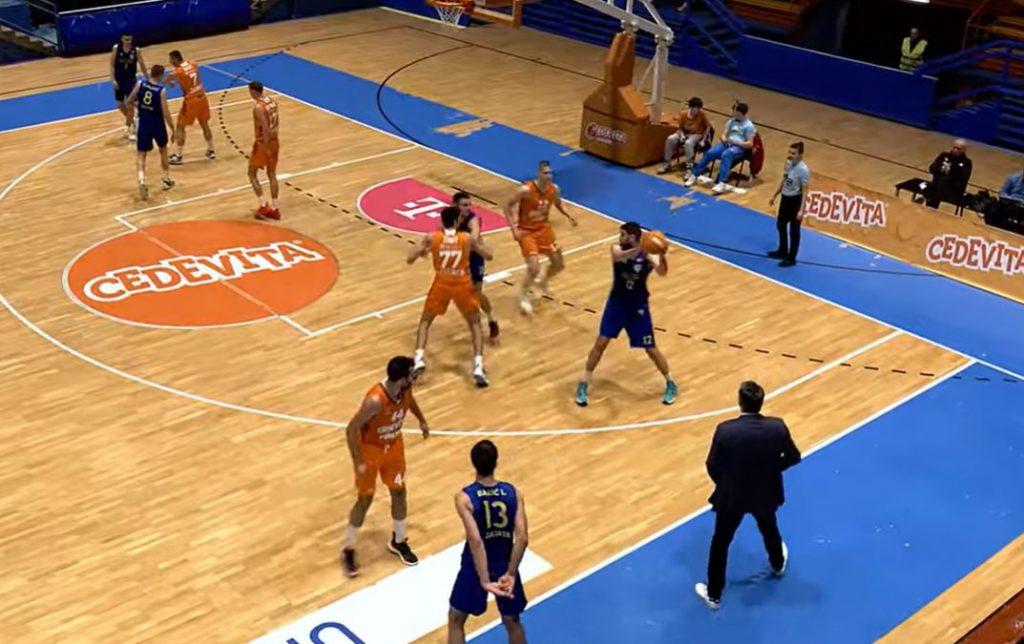 KOMEDIJA U KOMŠILUKU Prenos utakmice lige Hrvatske okrenut naopako! Ovako nešto nikada niste videli (FOTO)