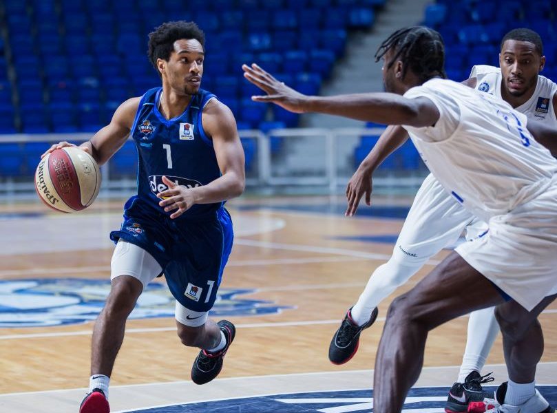 Stotka „studenata“ protiv MZT-a