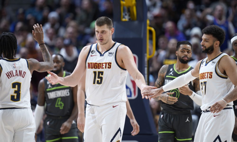 LEBRON MU VERUJE Nikola Jokić u startnoj postavi Zapada u Ol-star utakmici