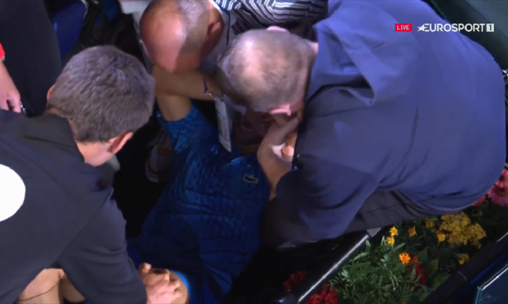 Đoković objasnio zašto je zaplakao posle finala AO: Zagrlio sam mamu i brata i samo se predao (VIDEO)