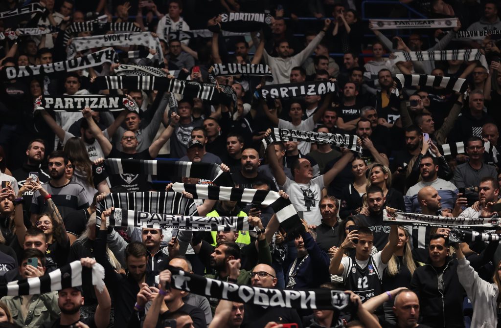 NIJE ZABORAVIO NA PARTIZAN Miljenik „grobara“ oduševio navijače! Oglasio se i u dve rečenice pokazao ljubav prema njima