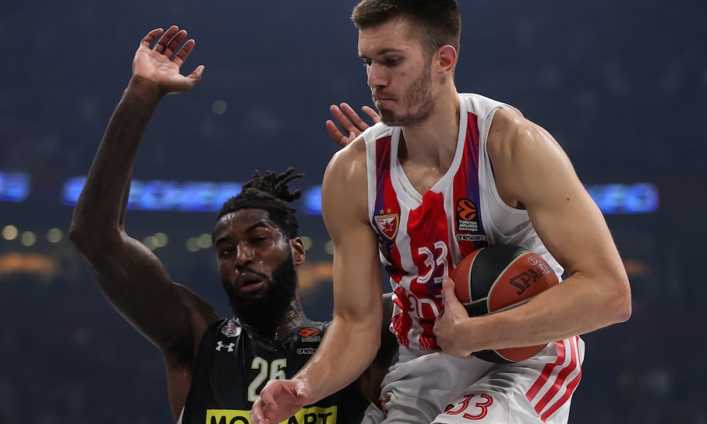 ZAPALJIVA ATMOSFERA „Grobari“ brutalno isprozivali Petruševa! (FOTO)