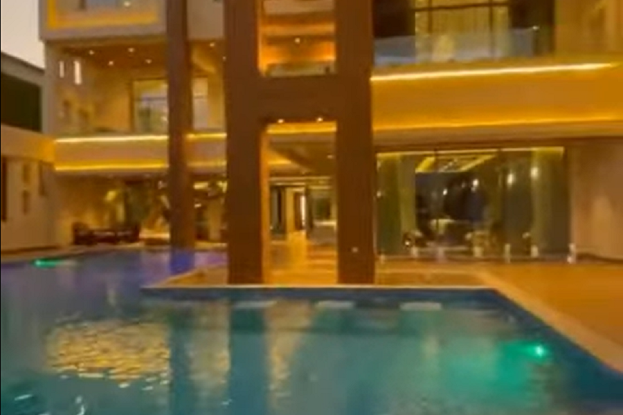 PRŠTI OD LUKSUZA Ovako izgleda Ronaldov dvorac u Rijadu od 14 miliona evra… Moći će da ugosti čitav tim! (VIDEO)