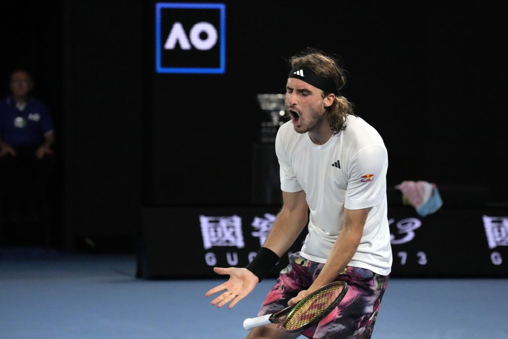Cicipas: Novak je najveći igrač koji je ikada držao teniski reket!