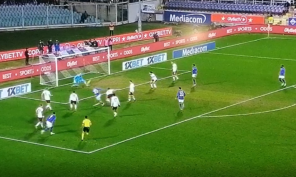 SPUSTIO RAMPU Jović je sjajno okrenuo rivala i asistirao, a onda je čudesni Vanja odbranio zicer (VIDEO)