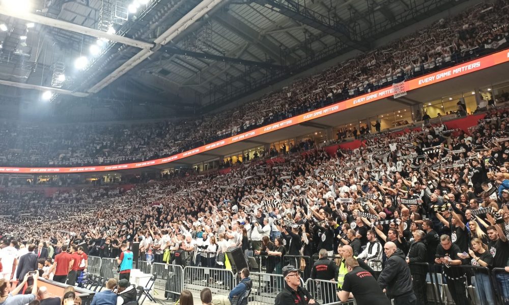 BOJE NISU VAŽNE Srdačan doček „grobara“ za čuvenog zvezdaša! Imali su i poruku za njega (VIDEO)