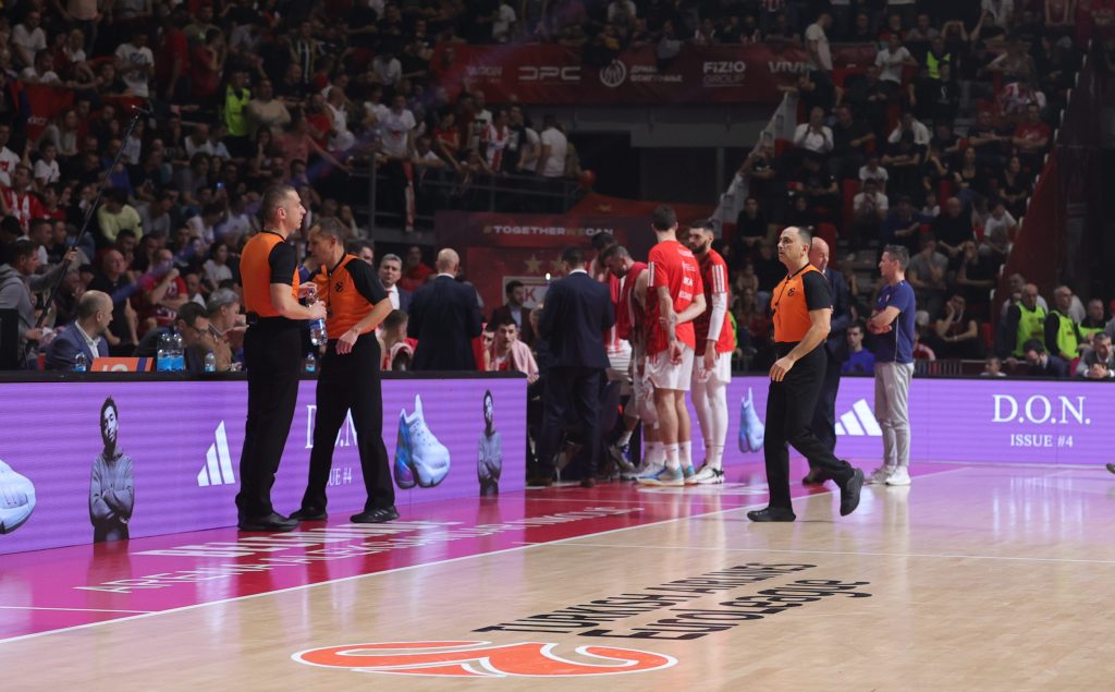 JEDINO PRAVEDNO Sudija koji je oštetio Zvezdu protiv Barselone žestoko kažnjen! Evo kakvu je odluku donela Evroliga
