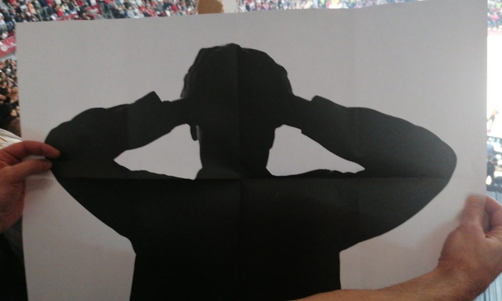 ORIGINALNA KOREOGRAFIJA! „Delije“ podsetile „grobare“ na trojku Nedovića, tačnije na kop pristalica crno-belih (FOTO)