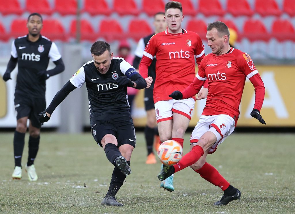 Ostaje li Partizan bez Natha… Njegov stric vidi ga od leta u drugoj državi