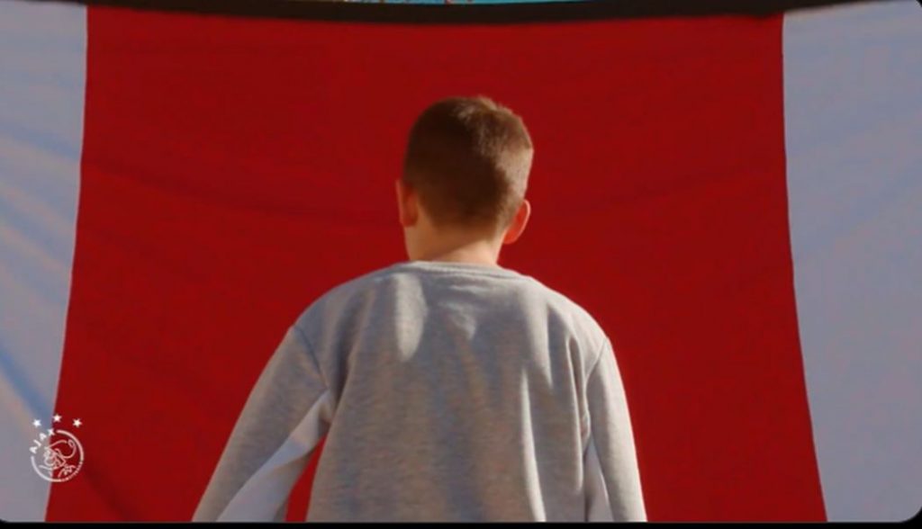 OTKRIVENO IZNENAĐENJE Ajaks posetio Bačku Topolu i oduševio klince! Tadić može da bude ponosan (VIDEO)