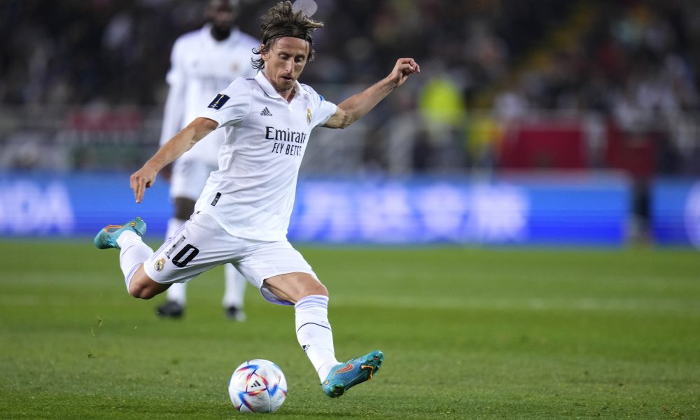 KOD MESIJA ILI RONALDA? Modrić presekao, Hrvat bi u ovom klubu mogao da nastavi karijeru (FOTO)