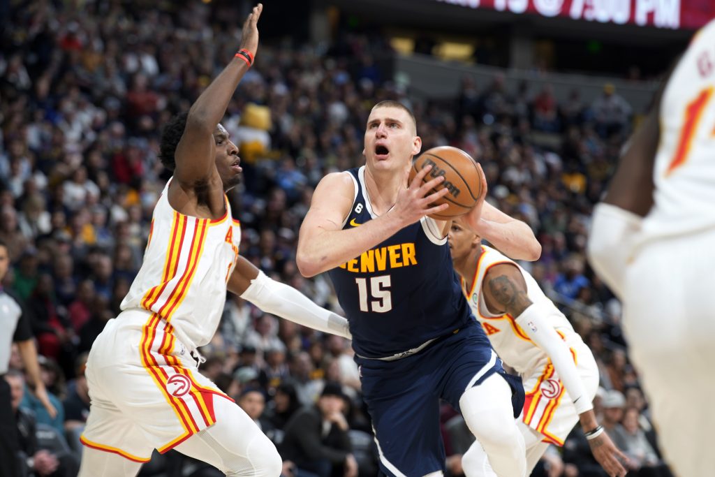 SRPSKI DERBI Jokić je MVP! Novi tripl-dabl! Denver srušio Atlantu i Bogdanovića (VIDEO)
