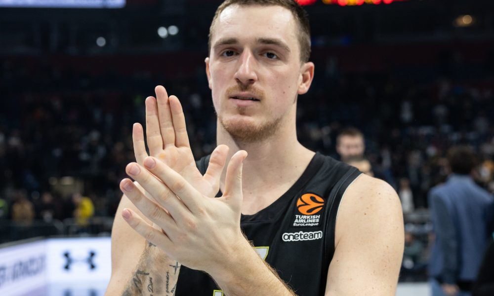 ANĐUŠIĆ ODUŠEVIO „GROBARE“ Ljubav prema Partizanu ovekovečena tetovažom (FOTO)