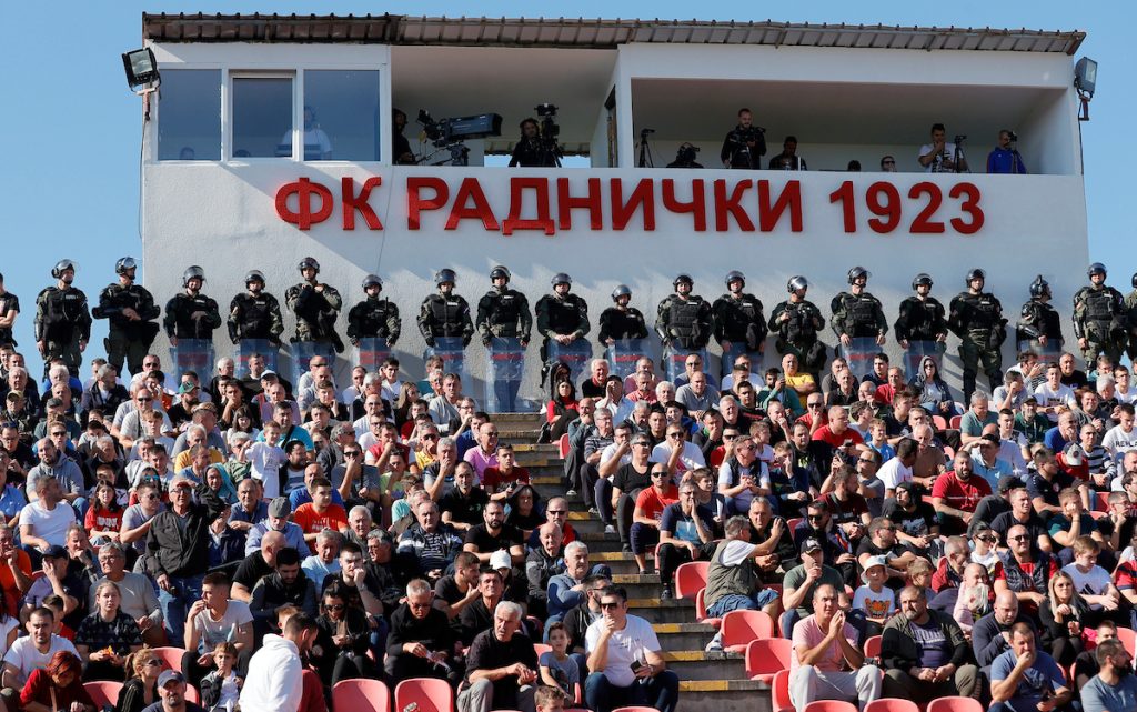 KRAGUJEVČANI IZDALI SAOPŠTENJE: Mrkela je navijačima pokazivao srednji prst! Đakovica je za nas sveta srpska zemlja…