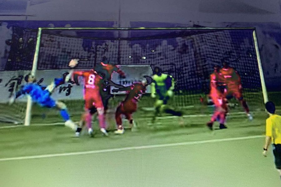 Kakav pogodak golmana u 90+6. minutu kojim je doneo bod svom timu (VIDEO)