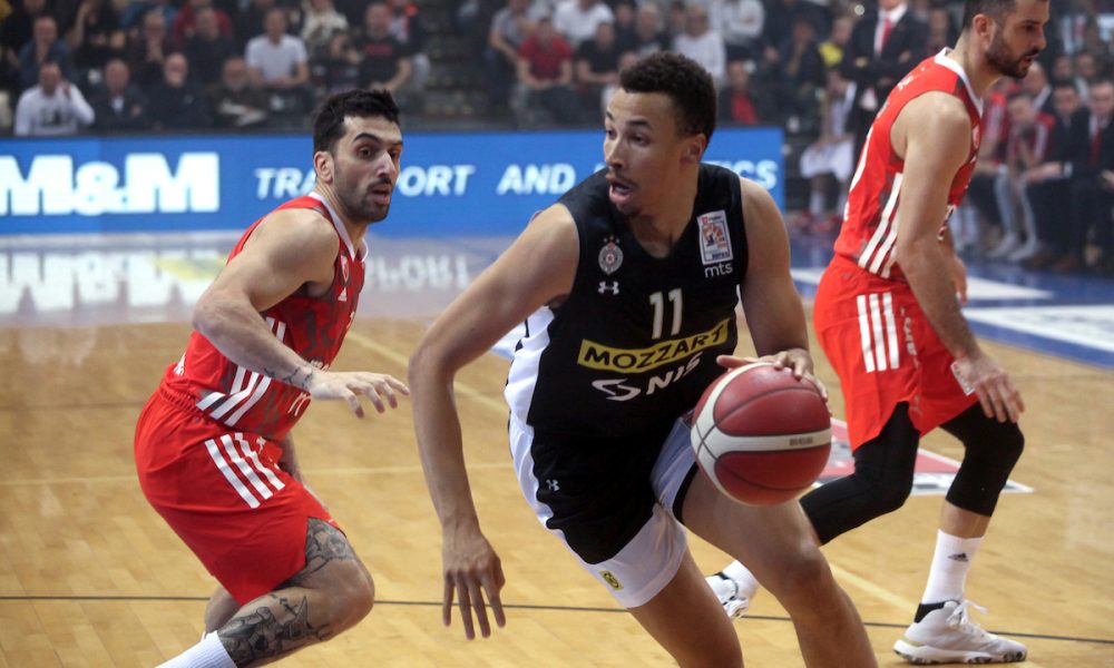 POLUVREME Partizan uverljivo počeo, Zvezda se oporavlja od šoka!