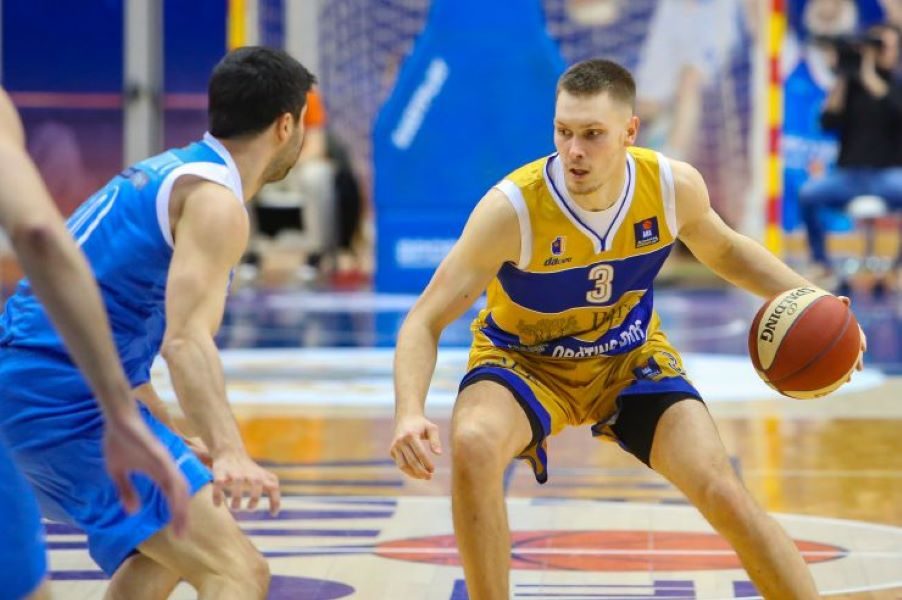 Mornar u derbiju začelja u poslednjih 10 minuta srušio Skopljance, blistali doskorašnji igrač Partizana i sin legende crno-belih