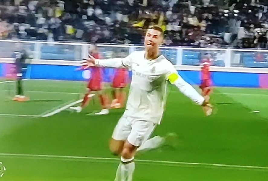 EVO ZAŠTO GA PLAĆAJU 200 MILIONA GODIŠNJE Ronaldo postigao het-trik za poluvreme! (VIDEO)
